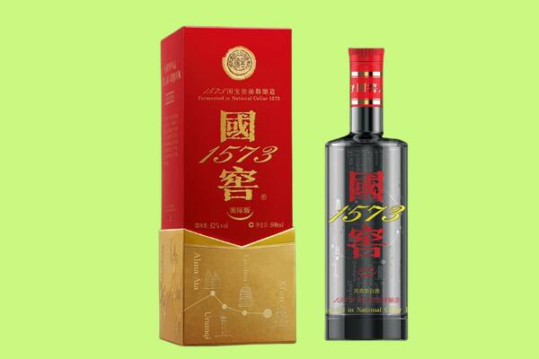 汤原县回收国窖1573.jpg